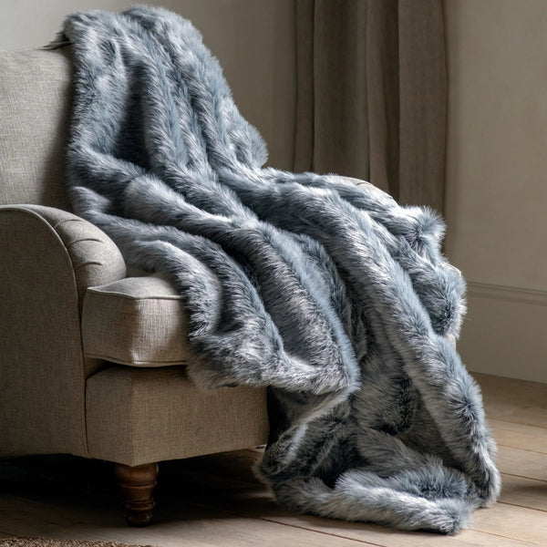 Alaskan Throw - Distinctly Living