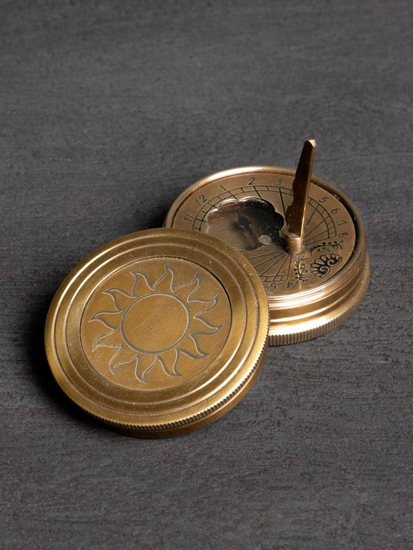 Travel Compass With Sundial - Distinctly Living